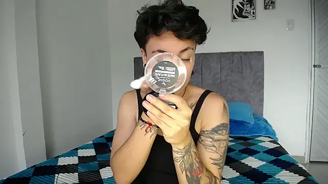 Snapshot of linda_33 chatting on 01-31-26, 07:11 linda 33 online show from 01-31-26, 07:11