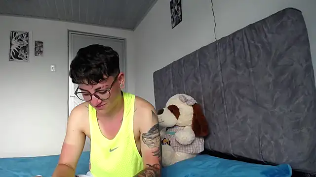 linda 33 online show from 04-14-26, 04:13