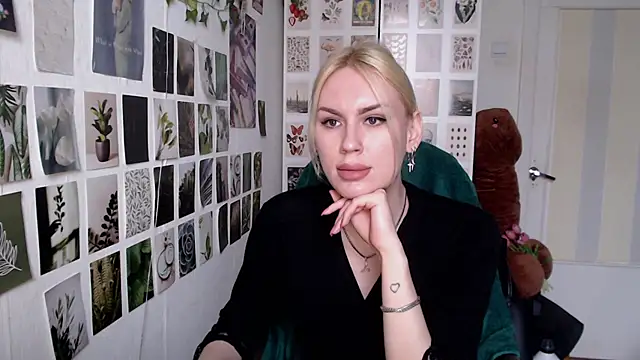 CapriScorpion online show from 04-30-26, 01:06