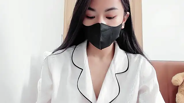 Lita-Julia online show from 02-26-25, 08:59