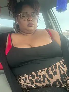 Snapshot of kweenxkarma chatting on 01-25-25, 12:17 kweenxkarma online show from 01-25-25, 12:17