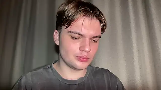 superfluboy  online show from 02-14-25, 07:12