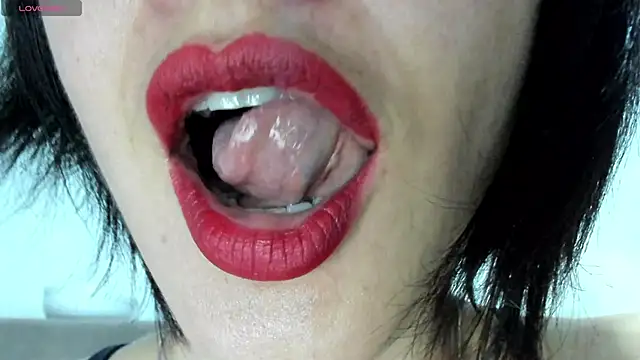 queen fetish online show from 02-10-25, 09:58