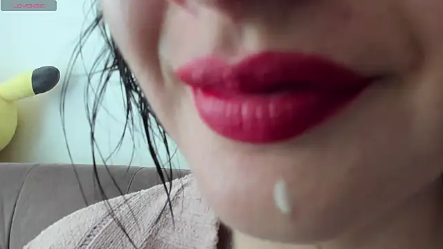 queen fetish online show from 03-05-25, 03:29