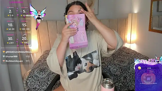 Snapshot of Atenea_cuteee chatting on 12-20-24, 05:14 Atenea cuteee online show from 12-20-24, 05:14