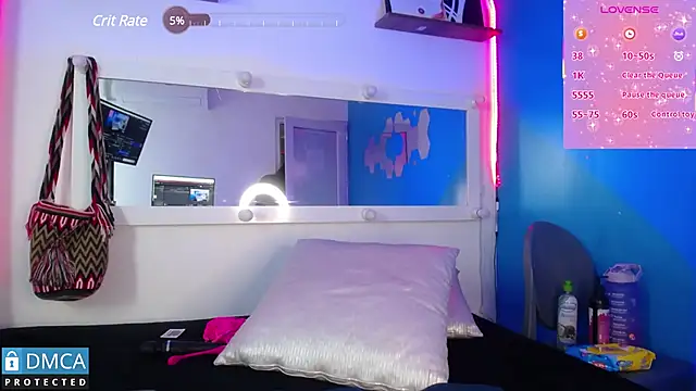 CarolRodriguez  online show from 01-25-25, 07:28