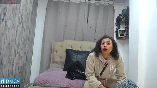 CarolRodriguez  online show from 02-28-25, 02:42