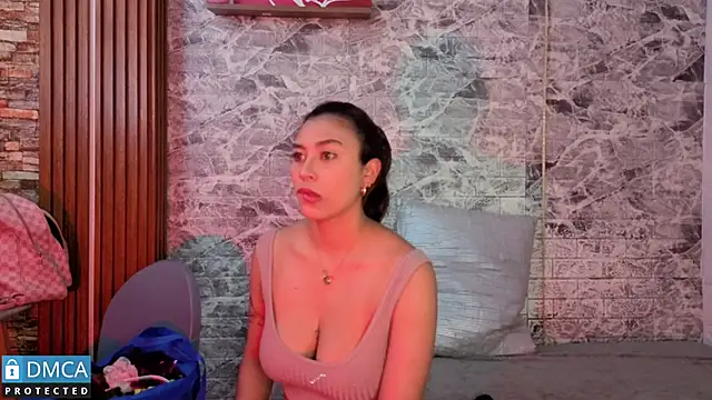 CarolRodriguez  online show from 11-13-25, 07:13