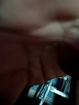 Snapshot of prettyboi6992 chatting on 02-08-26, 04:27 prettyboi6992 online show from 02-08-26, 04:27