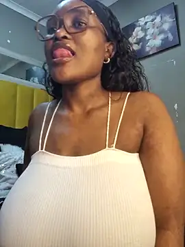 Bustygoddess32 online show from 03-20-25, 08:53