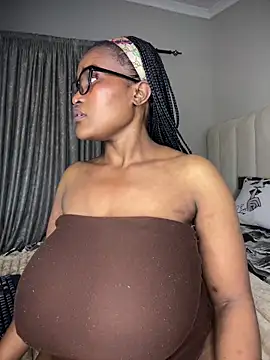 Bustygoddess32 online show from 04-20-26, 10:00