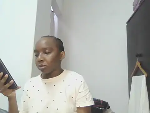 Sexxybella27 online show from 11-10-25, 05:56