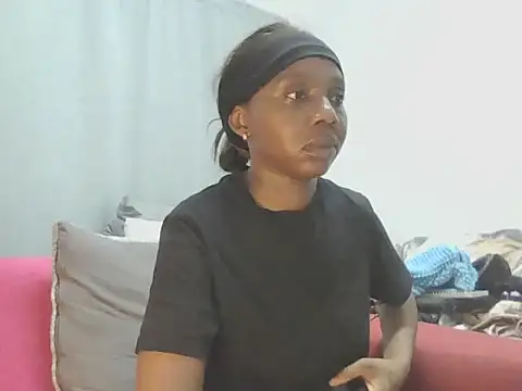 Sexxybella27 online show from 04-16-26, 07:47