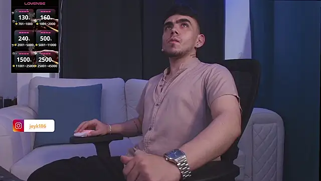 Snapshot of Jey_keler1 chatting on 02-21-26, 04:02 Jey keler1 online show from 02-21-26, 04:02