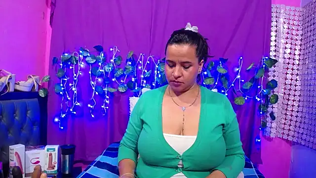 hazel 34 online show from 02-16-25, 05:37