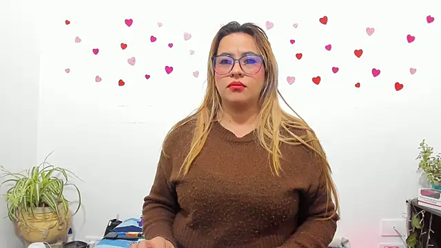 hazel 34 online show from 10-04-25, 10:13