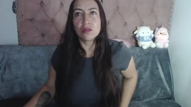 Snapshot of missbella1 chatting on 09-16-25, 08:54 missbella1 online show from 09-16-25, 08:54