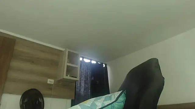 Alejagrantx online show from 04-22-26, 10:00