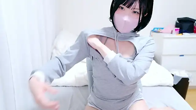 Snapshot of _HIKARU_ chatting on 03-17-25, 11:42 HIKARU online show from 03-17-25, 11:42