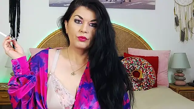 Snapshot of EllenGrace chatting on 02-12-25, 10:59 EllenGrace online show from 02-12-25, 10:59