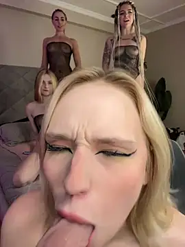 RollingGirls online show from 10-04-25, 01:09