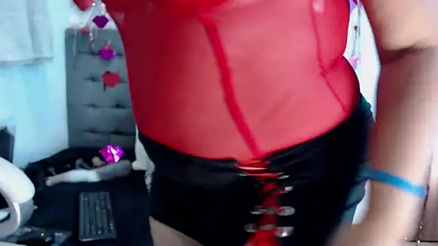 Snapshot of ChristinMooree chatting on 05-28-26, 03:09 ChristinMooree online show from 05-28-26, 03:09