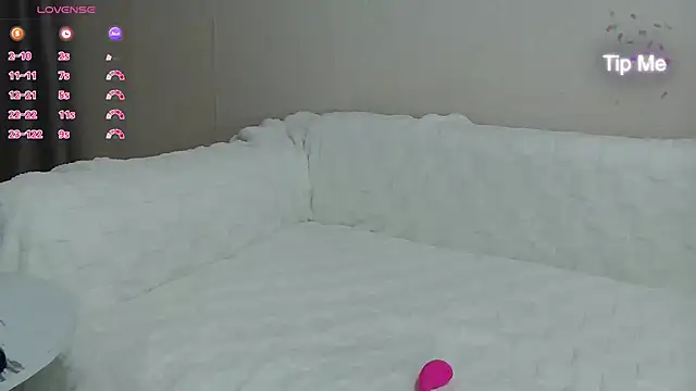 Snapshot of LagertaR chatting on 11-30-25, 12:53 LagertaR online show from 11-30-25, 12:53