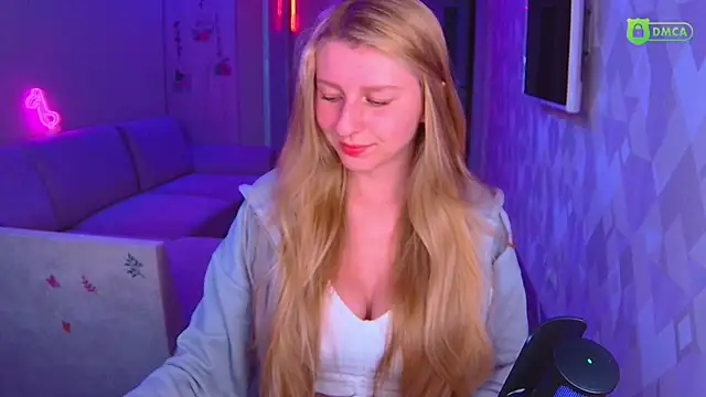 AmaliaQueen online show from 11-07-25, 01:55