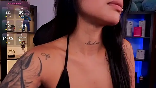 Alaia Asuka online show from 06-19-26, 01:10
