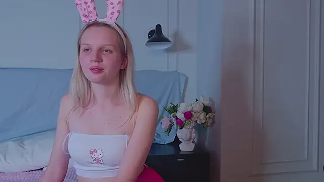 Snapshot of Beatrica_Klein chatting on 12-10-24, 05:55 Beatrica Klein online show from 12-10-24, 05:55