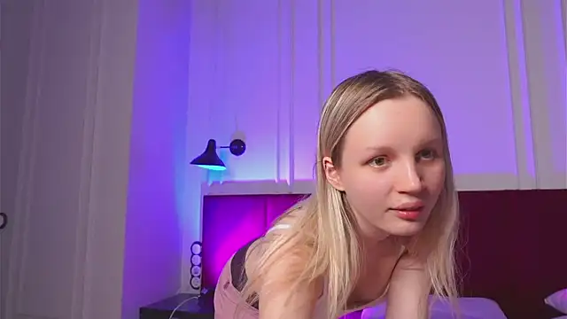Snapshot of Beatrica_Klein chatting on 01-20-25, 05:27 Beatrica Klein online show from 01-20-25, 05:27