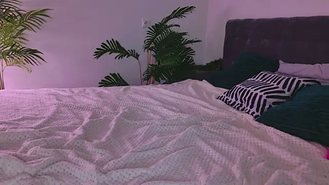 Beatrica Klein online show from 06-03-26, 02:33
