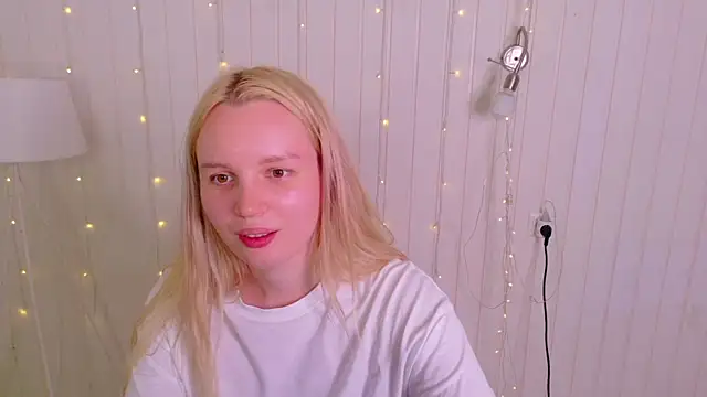 Beatrica Klein online show from 07-19-26, 01:59