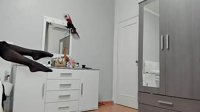 anisialuna  online show from 03-21-25, 10:06