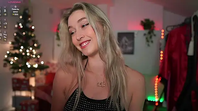 Snapshot of Alexis___Texas chatting on 12-31-24, 02:14 Alexis Texas online show from 12-31-24, 02:14