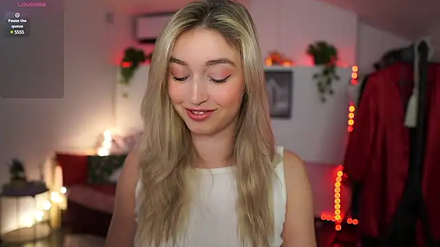 Snapshot of Alexis___Texas chatting on 02-01-25, 02:13 Alexis Texas online show from 02-01-25, 02:13