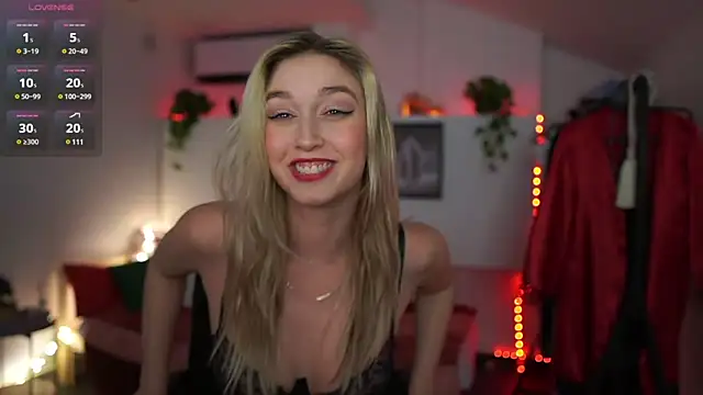 Snapshot of Alexis___Texas chatting on 02-02-25, 10:17 Alexis Texas online show from 02-02-25, 10:17