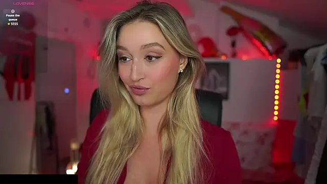 Snapshot of Alexis___Texas chatting on 09-14-25, 06:07 Alexis Texas online show from 09-14-25, 06:07