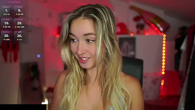 Snapshot of Alexis___Texas chatting on 09-27-25, 01:49 Alexis Texas online show from 09-27-25, 01:49