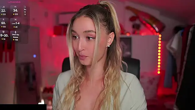 Snapshot of Alexis___Texas chatting on 10-01-25, 06:47 Alexis Texas online show from 10-01-25, 06:47