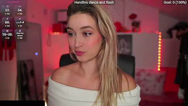 Snapshot of Alexis___Texas chatting on 11-02-25, 07:05 Alexis Texas online show from 11-02-25, 07:05