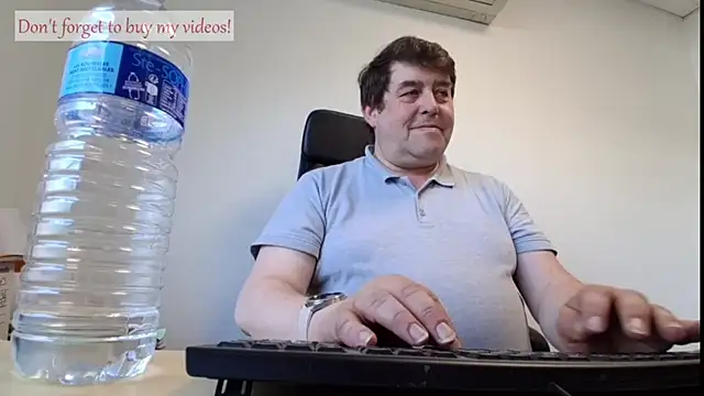 Snapshot of sympatrique chatting on 06-22-26, 01:19 sympatrique online show from 06-22-26, 01:19