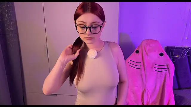 RozieRose online show from 10-02-25, 04:19