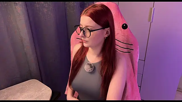 RozieRose online show from 10-12-25, 04:55