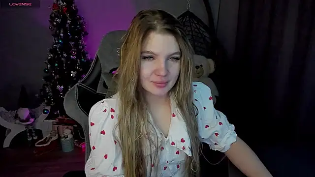 Snapshot of lily_williamss chatting on 12-26-24, 12:03 lily williamss online show from 12-26-24, 12:03