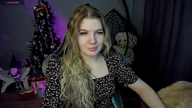 Snapshot of lily_williamss chatting on 01-11-25, 12:12 lily williamss online show from 01-11-25, 12:12