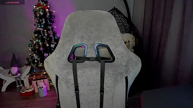 Snapshot of lily_williamss chatting on 01-14-25, 03:11 lily williamss online show from 01-14-25, 03:11