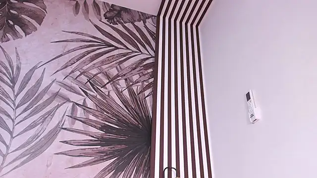 Samaantha-White online show from 02-06-25, 12:05