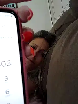 Snapshot of marcialoira chatting on 01-20-25, 04:01 marcialoira online show from 01-20-25, 04:01