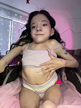 MiniSophiaa online show from 01-18-25, 09:02